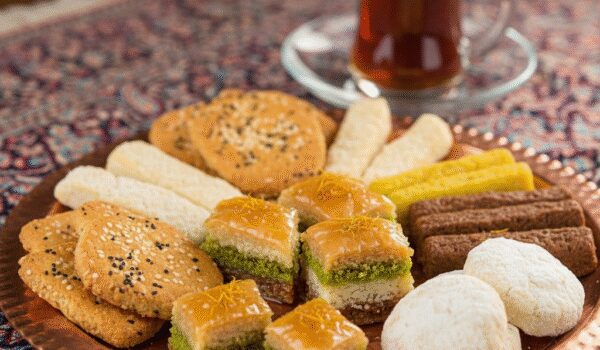 شیرینی های زمستانی قزوین | راهنمای کامل خرید باقلوا