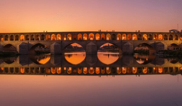 کشف اصفهان با پای پیاده: راهنمای کامل پیاده روی از نقش جهان تا پل خواجو